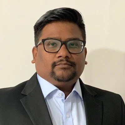 Dr Vivek Narisetty